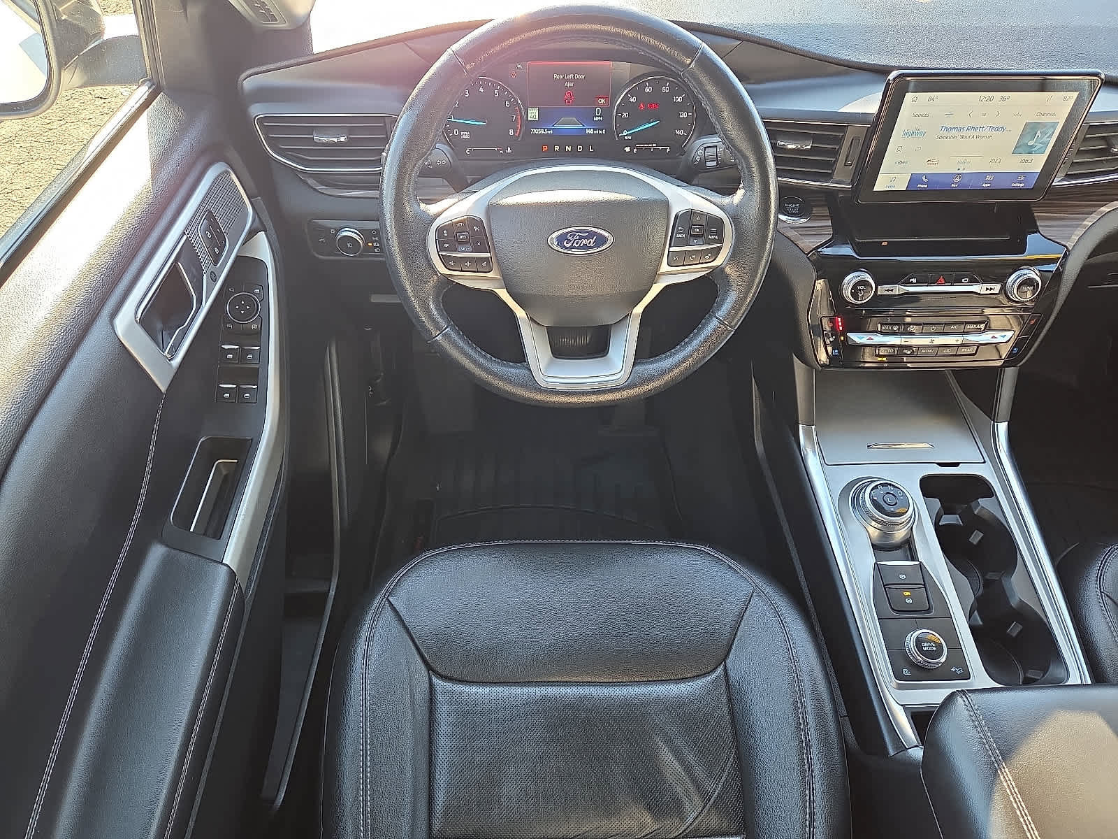 Used 2022 Ford Explorer Limited w/ Equipment Group 301A image 13