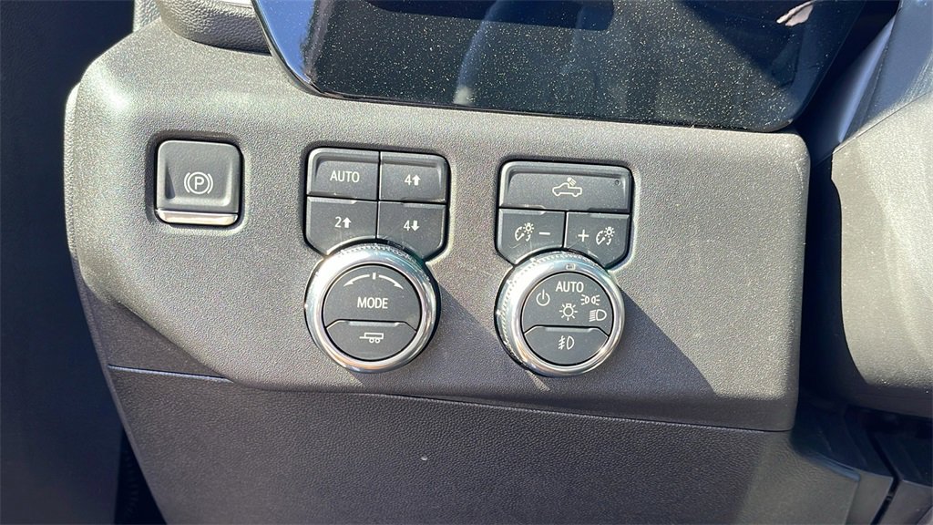 New 2026 GMC Sierra 1500 Elevation image 24