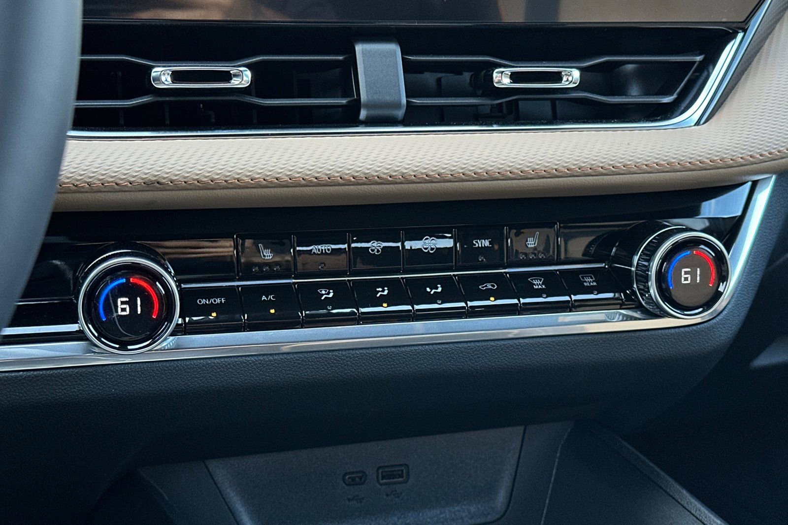 New 2026 Chevrolet Equinox ACTIV w/ Safety and Technology Package image 21