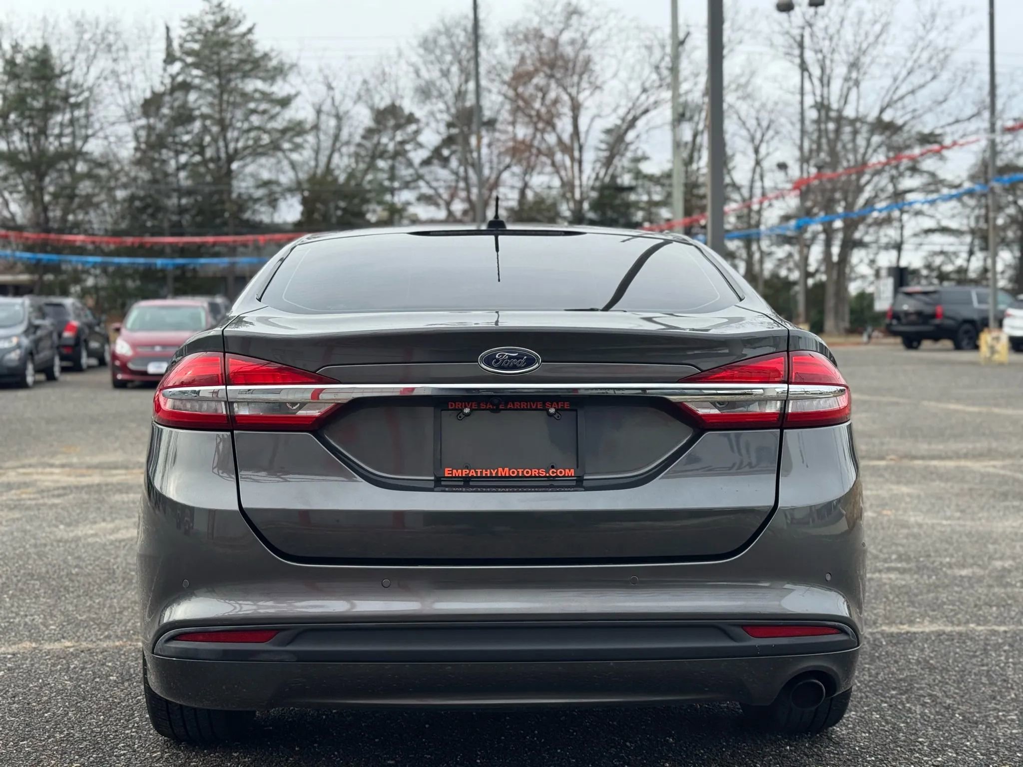 Used 2017 Ford Fusion SE image 6