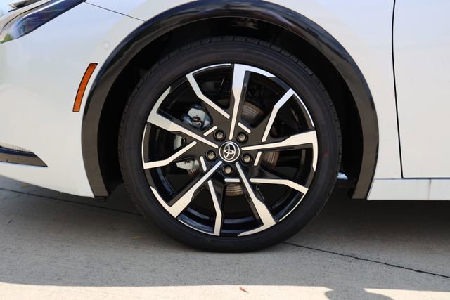 New 2026 Toyota Prius Plug-In Hybrid FWD image 9