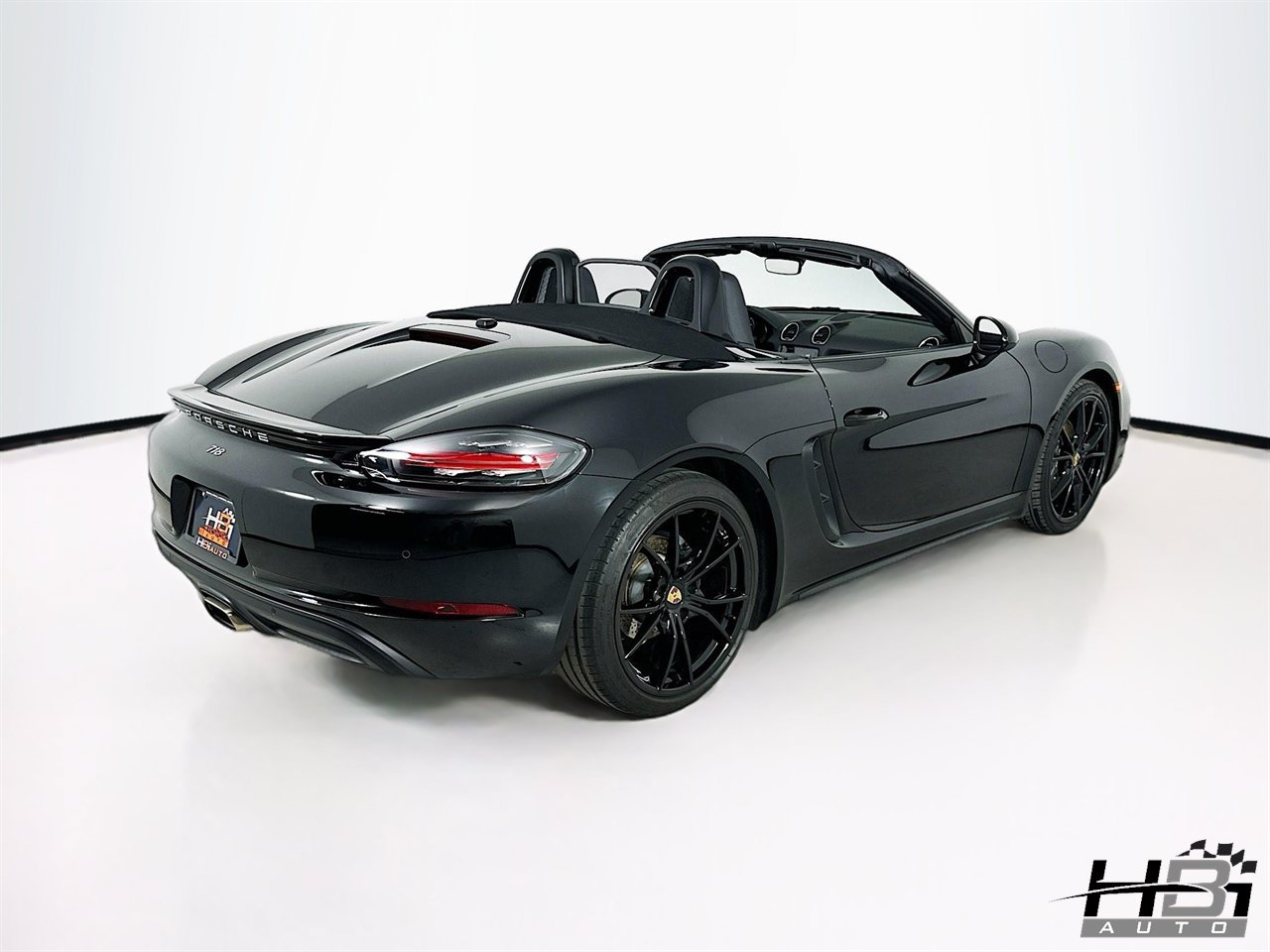 Used 2024 Porsche 718 Boxster w/ Premium Package RWD image 25