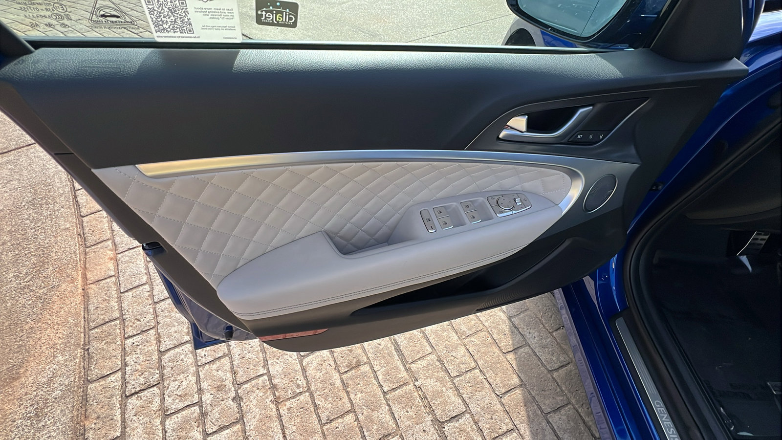 Used 2024 Genesis G70 3.3T Advanced w/ Sport Prestige Package image 14