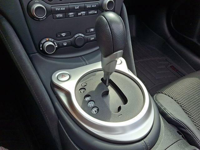 Used 2016 Nissan 370Z Touring Sport RWD image 13