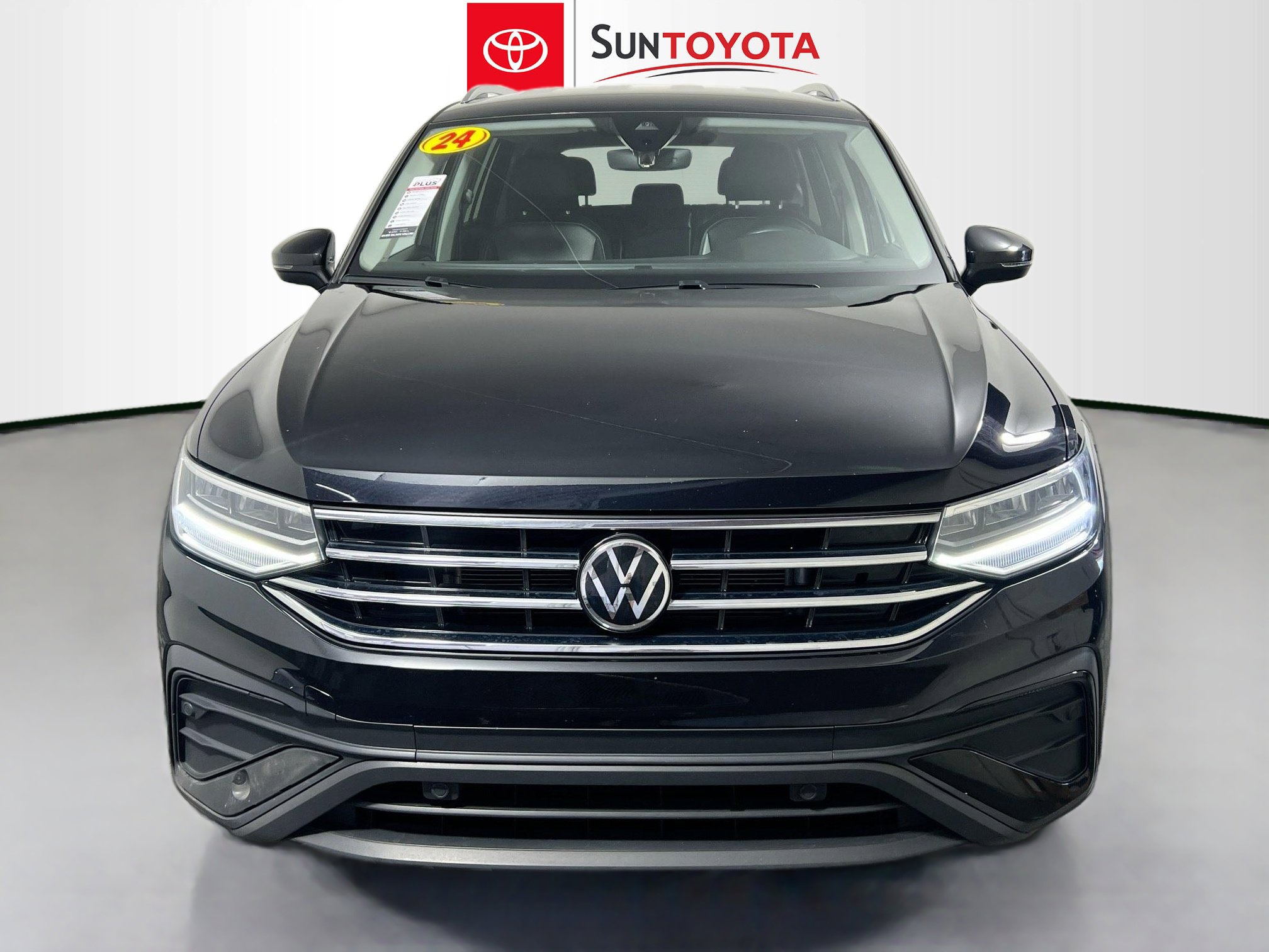 Used 2024 Volkswagen Tiguan SE FWD image 10