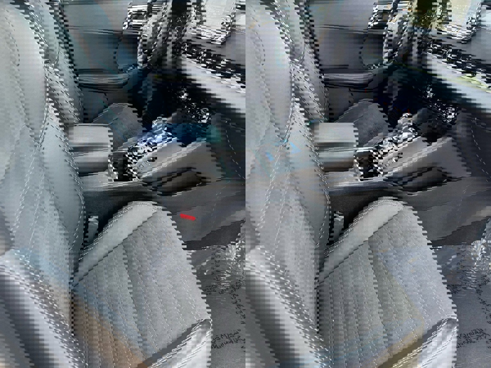 Used 2022 Mitsubishi Outlander SE image 13