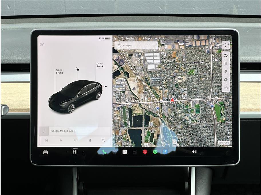 Used 2018 Tesla Model 3 Long Range image 23