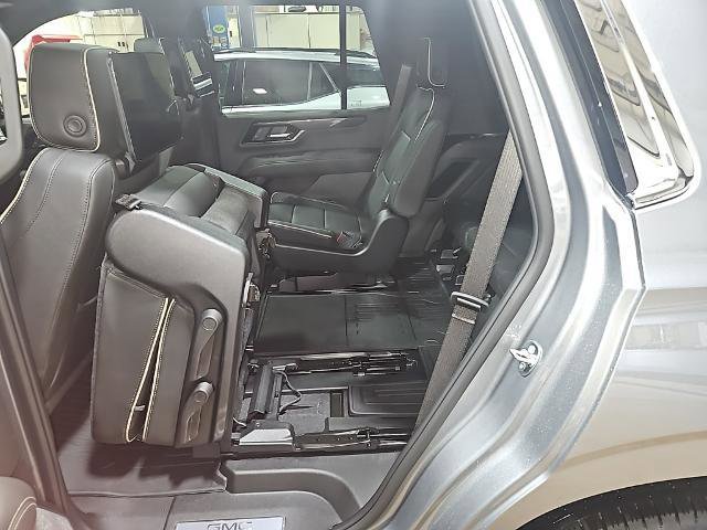 New 2026 GMC Yukon Elevation image 24