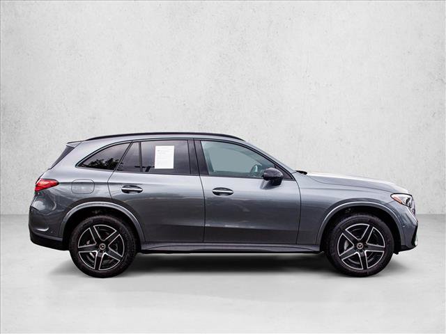 Used 2023 Mercedes-Benz GLC 300 4MATIC image 4