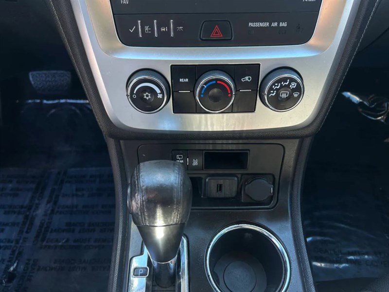 Used 2016 GMC Acadia SLE image 15