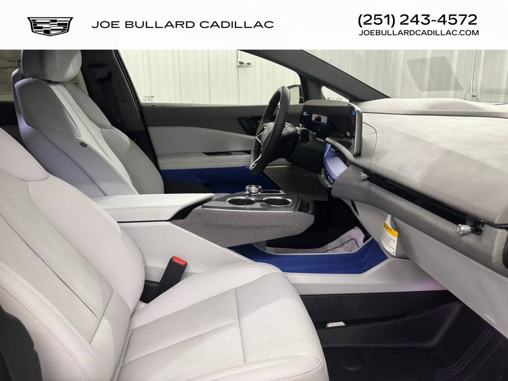 New 2025 Cadillac Optiq Luxury 2 w/ LPO, Floor Liner Package AWD/4WD image 11