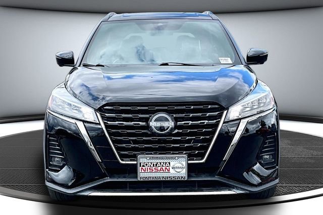 Certified 2023 Nissan Kicks SR w/ SR Premium Package image 2