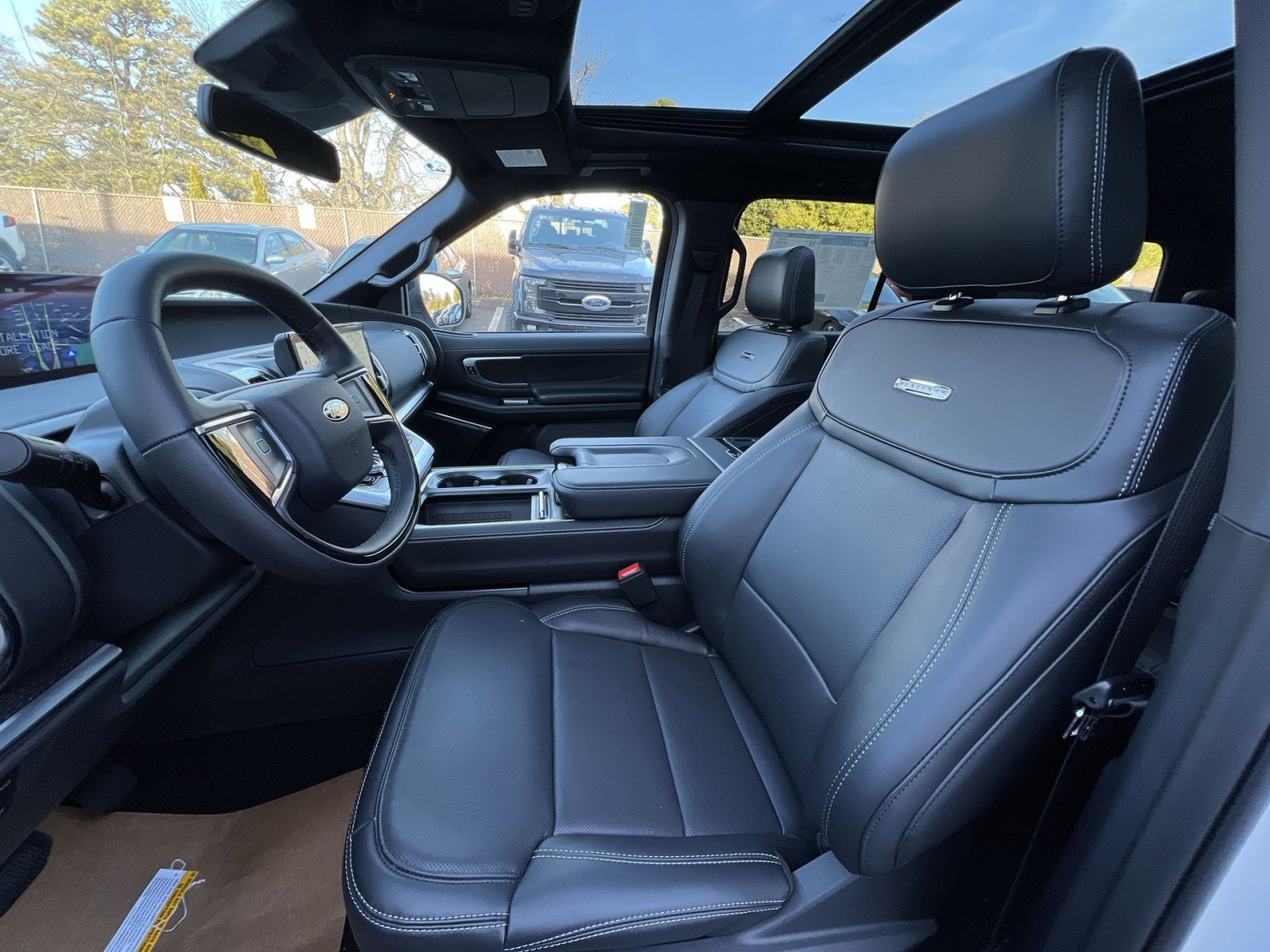New 2025 Ford Expedition Platinum w/ Stealth Performance Package image 13