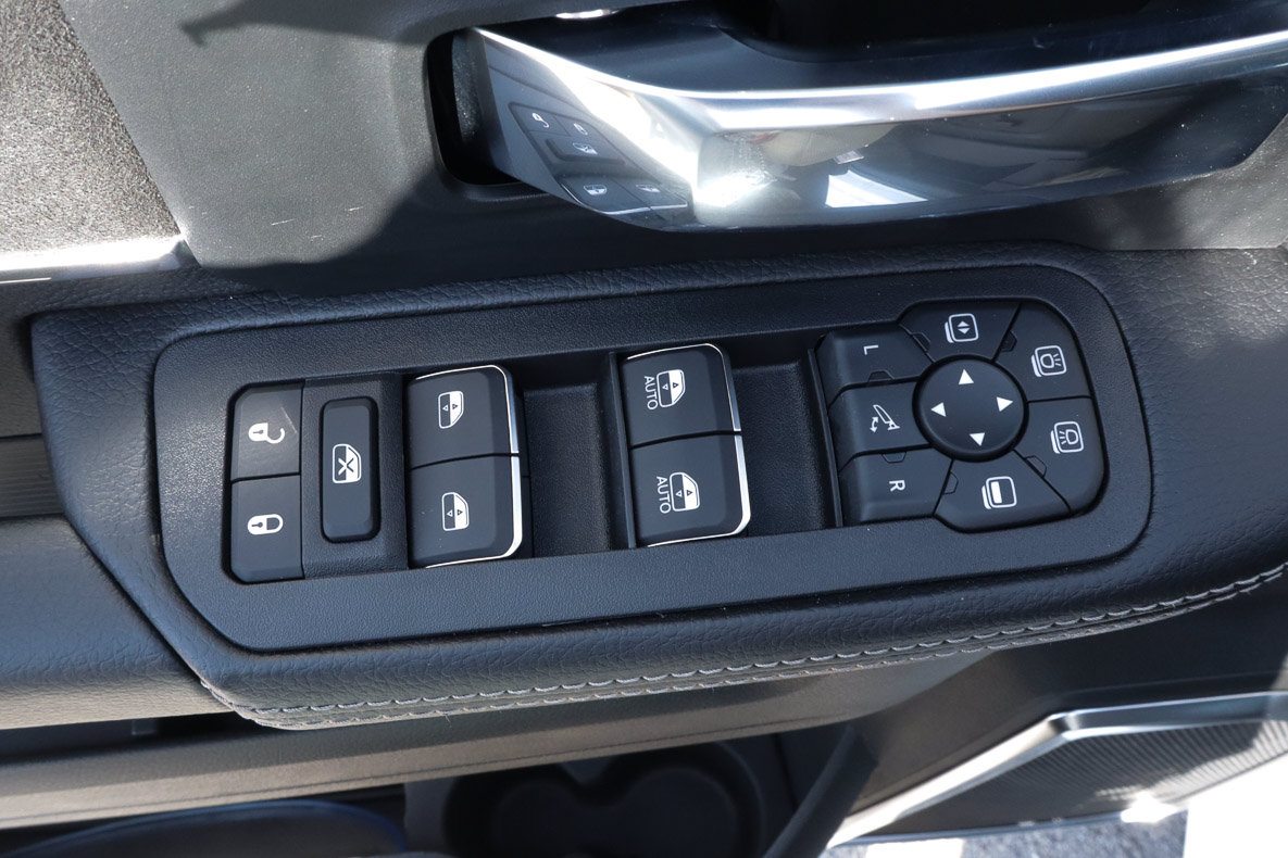 New 2027 RAM 2500 Laramie AWD/4WD image 11