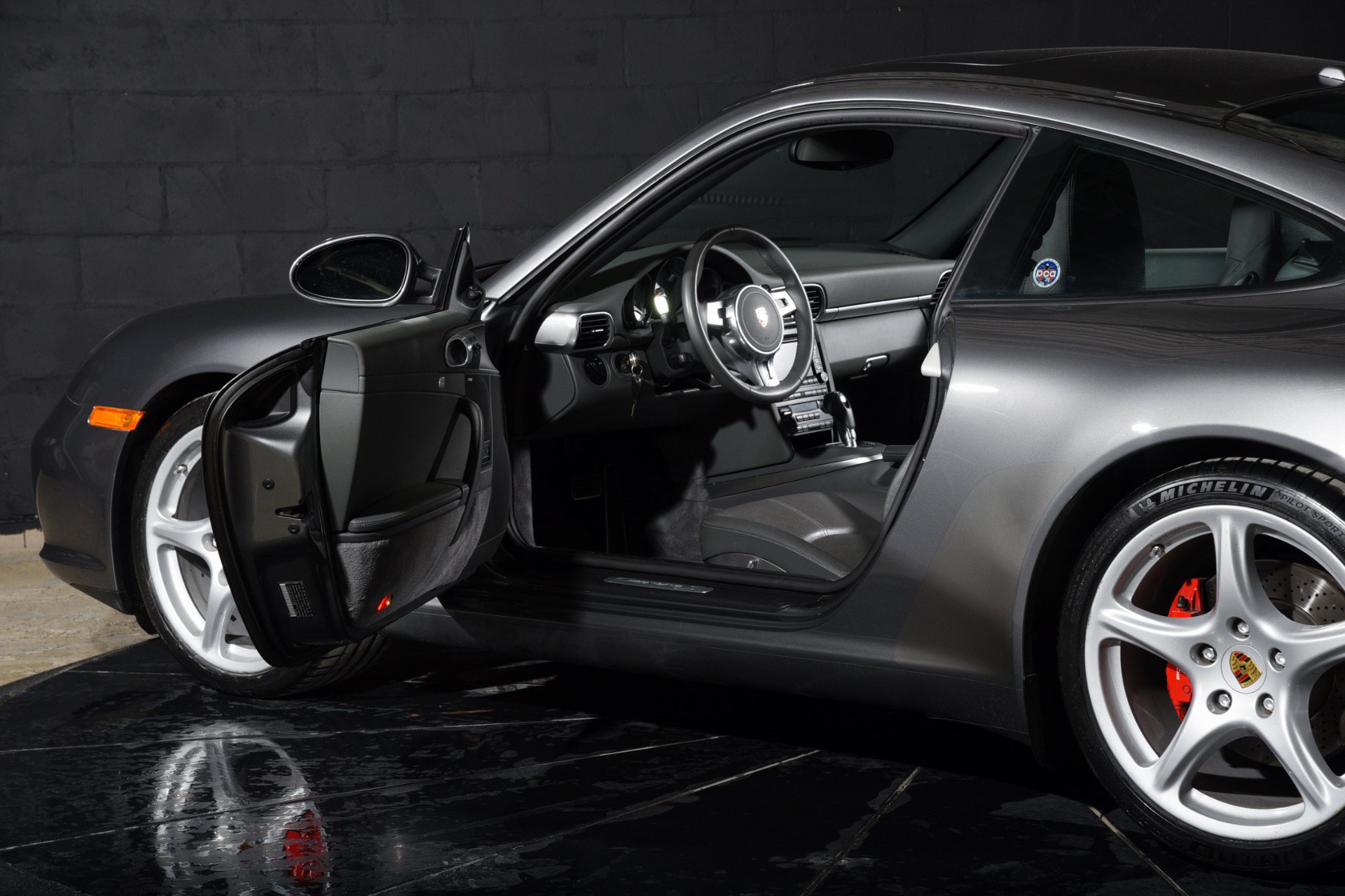 Used 2010 Porsche 911 Carrera S RWD image 12