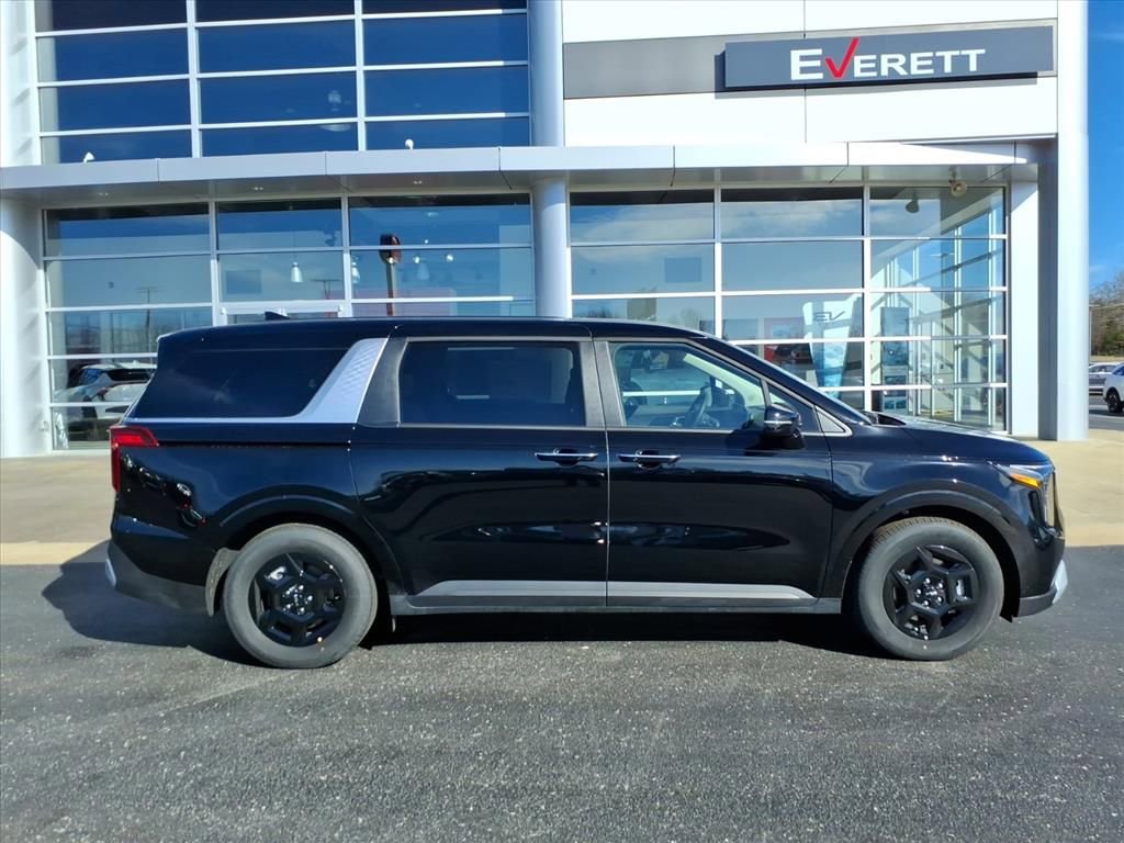 New 2026 Kia Carnival image 2