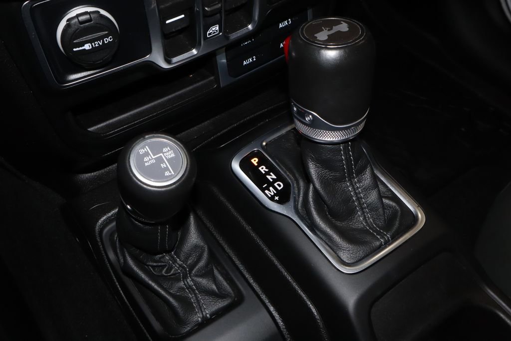 Used 2024 Jeep Wrangler High Altitude AWD/4WD image 31