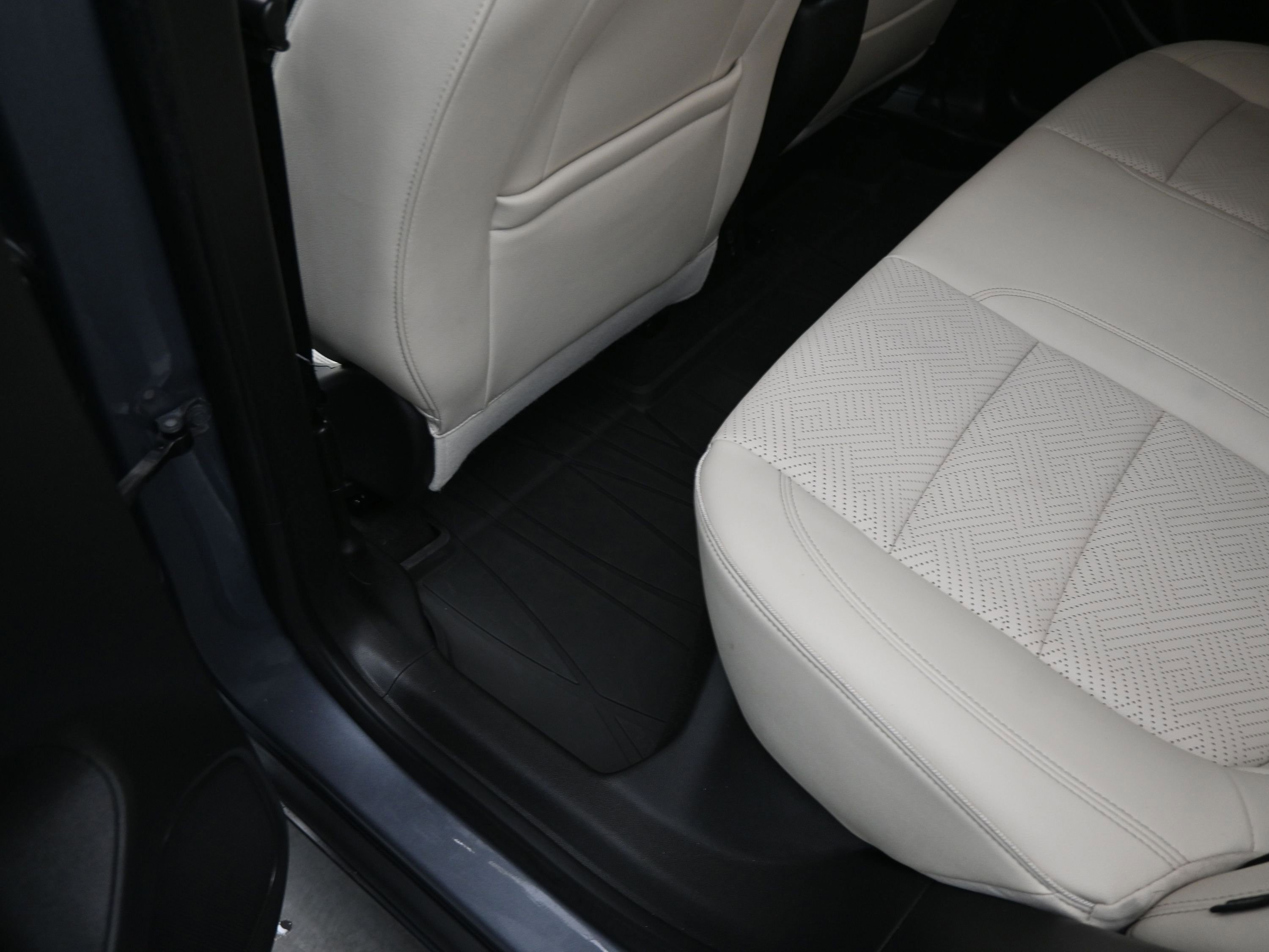 Used 2020 Buick Encore GX Essence image 16