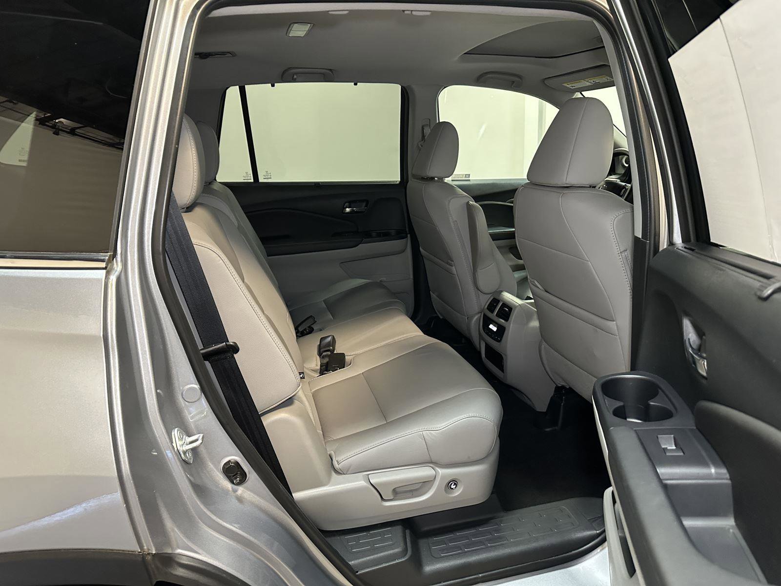 Certified 2022 Honda Pilot Special Edition image 36