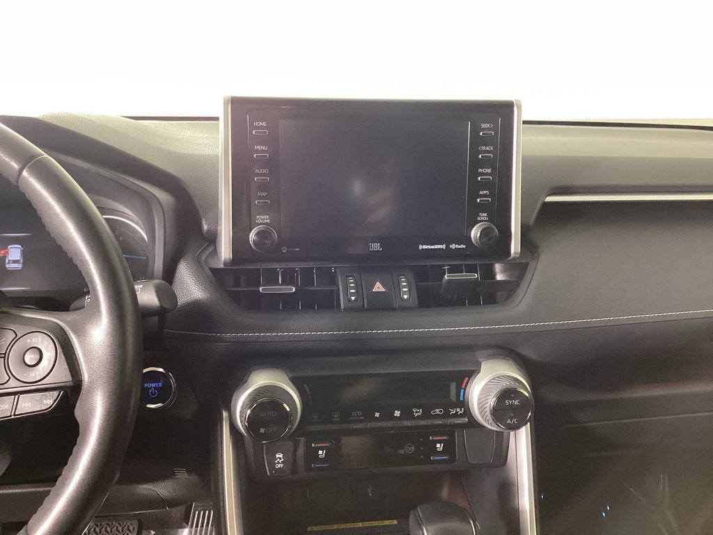 Used 2020 Toyota RAV4 Limited AWD/4WD image 17