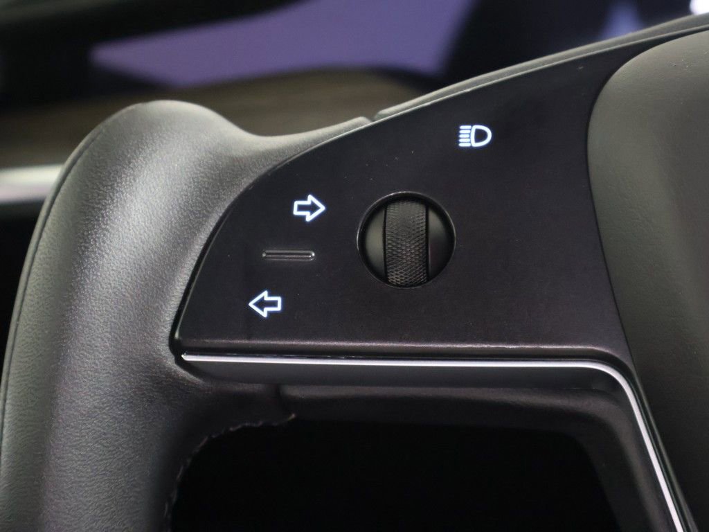 Used 2022 Tesla Model S image 39