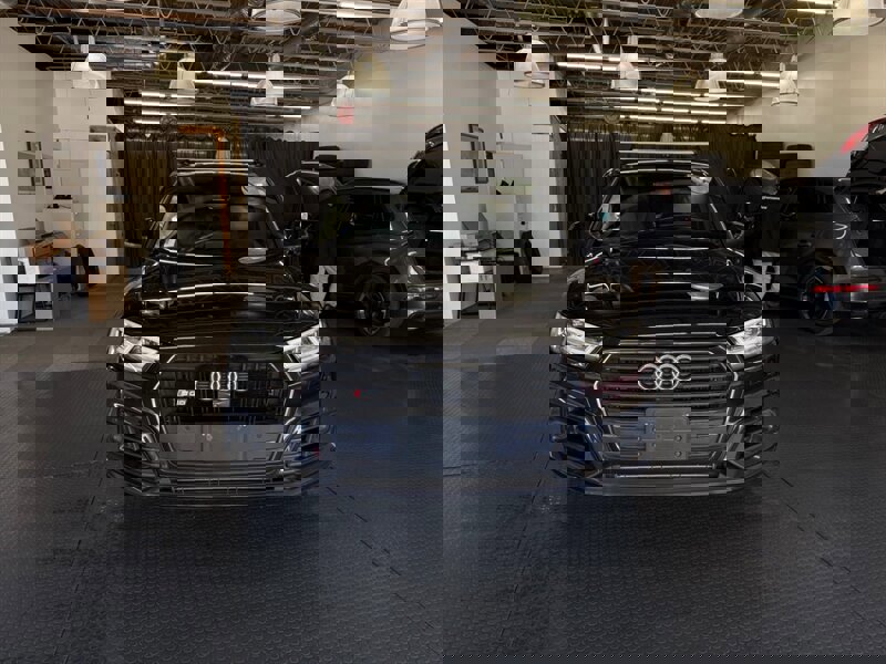 Used 2019 Audi SQ5 Prestige w/ Prestige Package image 3