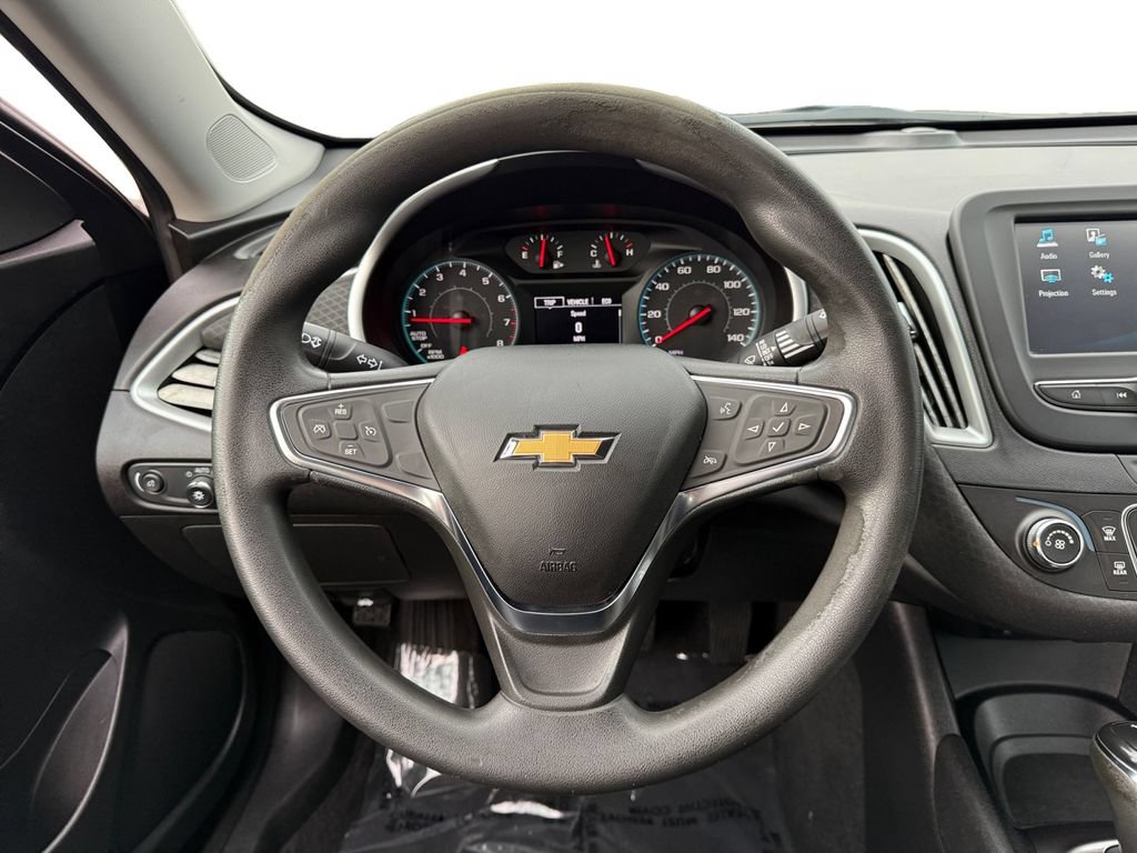 Used 2018 Chevrolet Malibu LS FWD image 12