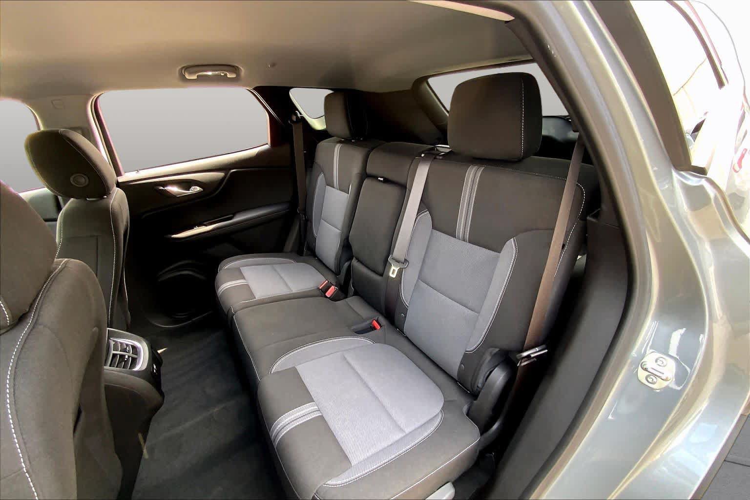 Used 2024 Chevrolet Blazer LT w/ Convenience Package FWD image 20