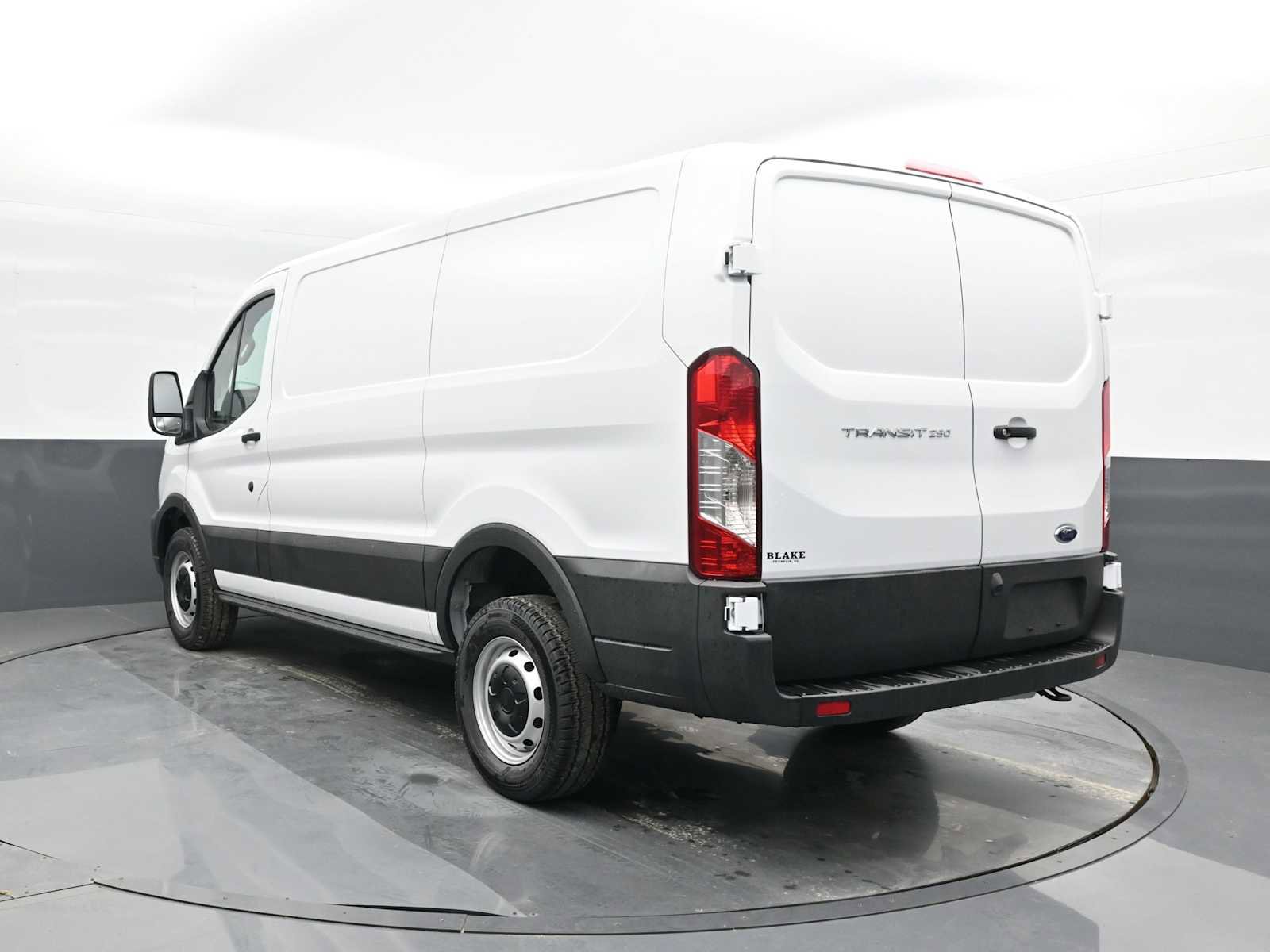 New 2024 Ford Transit 250 148 Medium Roof image 7