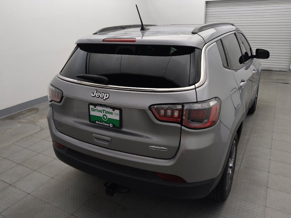 Used 2020 Jeep Compass Latitude FWD image 7