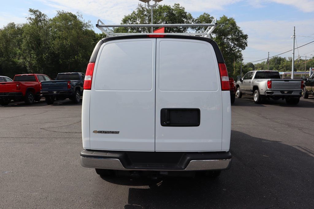 New 2025 Chevrolet Express 2500 w/ Driver Convenience Package image 29