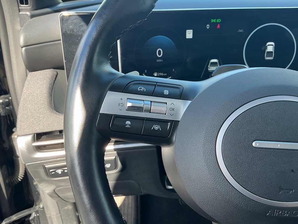 Certified 2025 Hyundai Santa Cruz Limited AWD/4WD image 17
