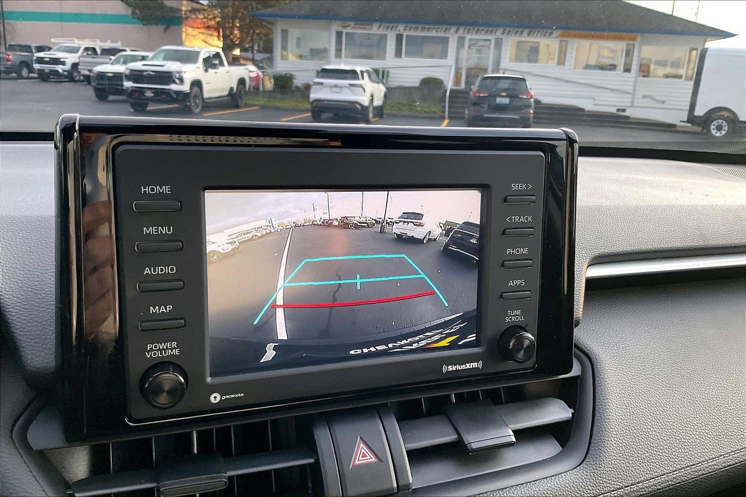 Used 2021 Toyota RAV4 XLE image 21