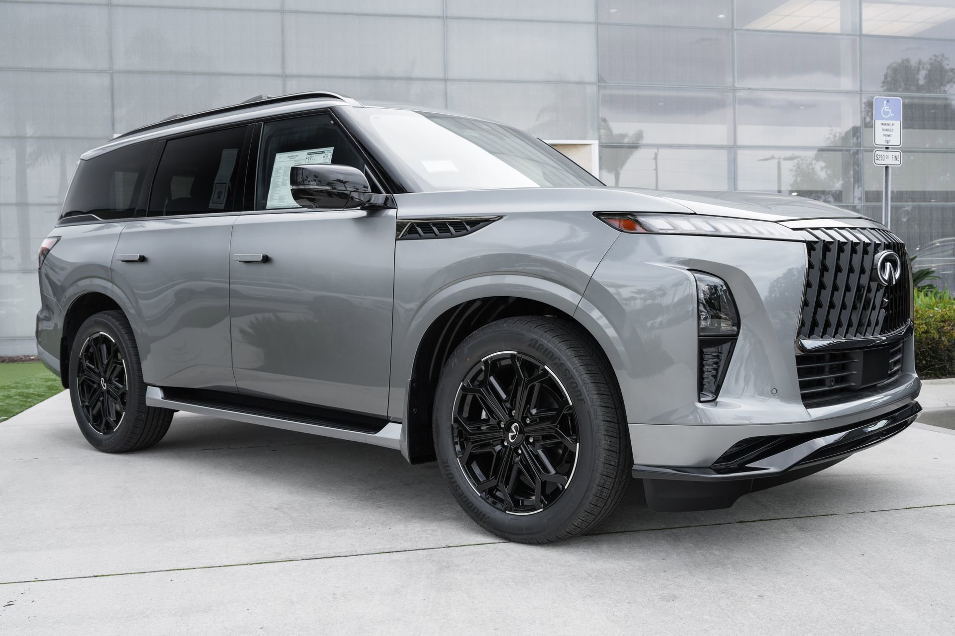 New 2026 INFINITI QX80 4WD w/ Sport Exterior Package image 3