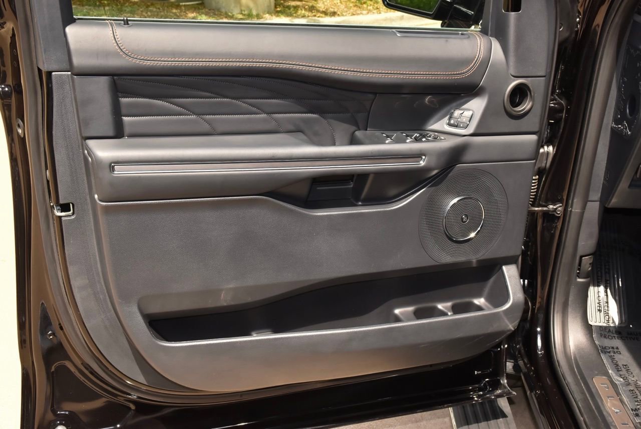 Certified 2024 Ford Expedition Max Platinum image 37
