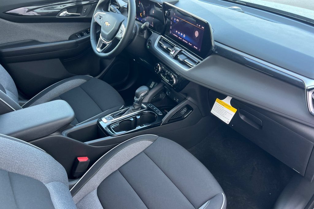 New 2026 Chevrolet TrailBlazer LT FWD image 13