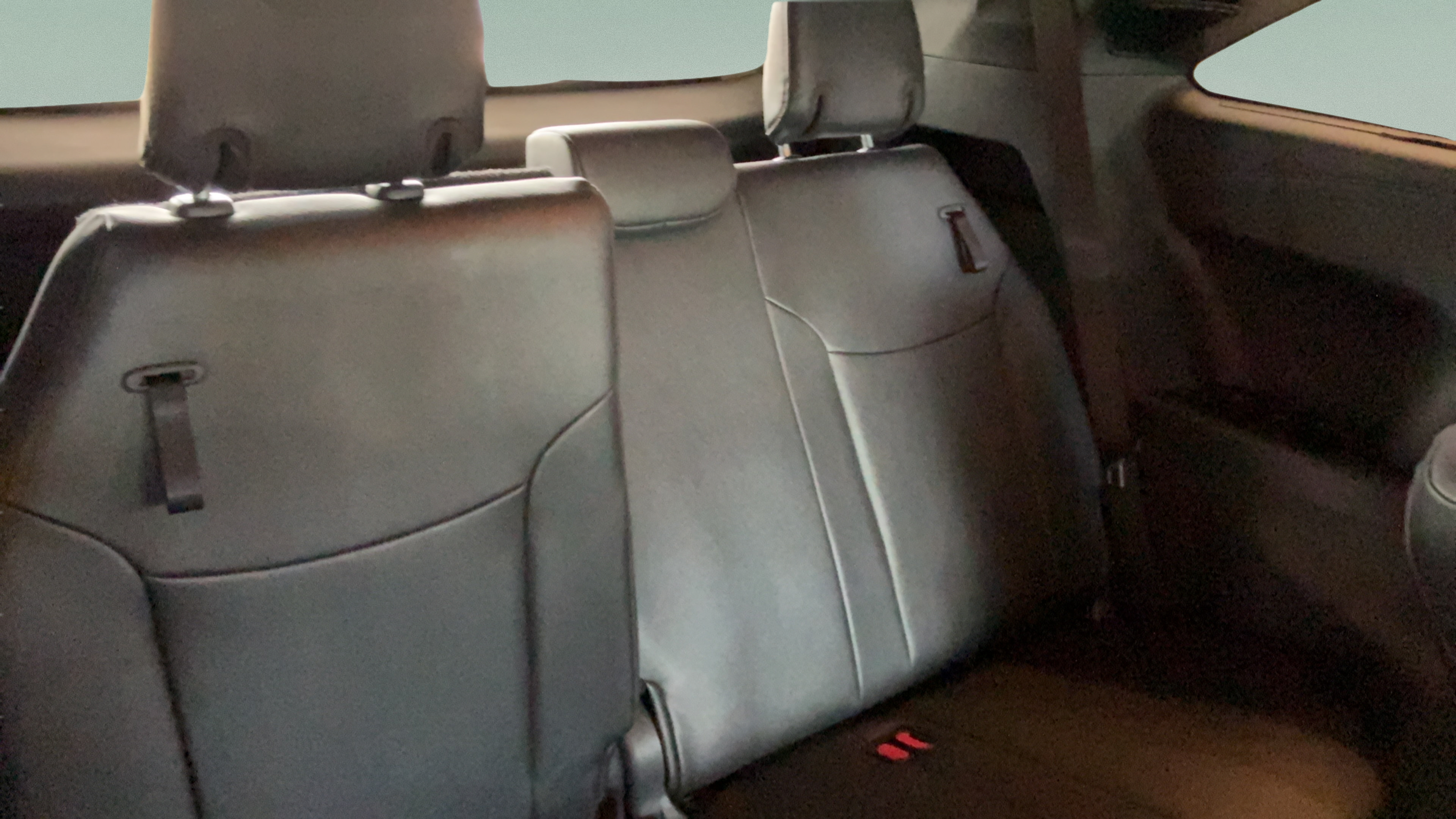 Certified 2025 Toyota Sienna Limited AWD/4WD image 30