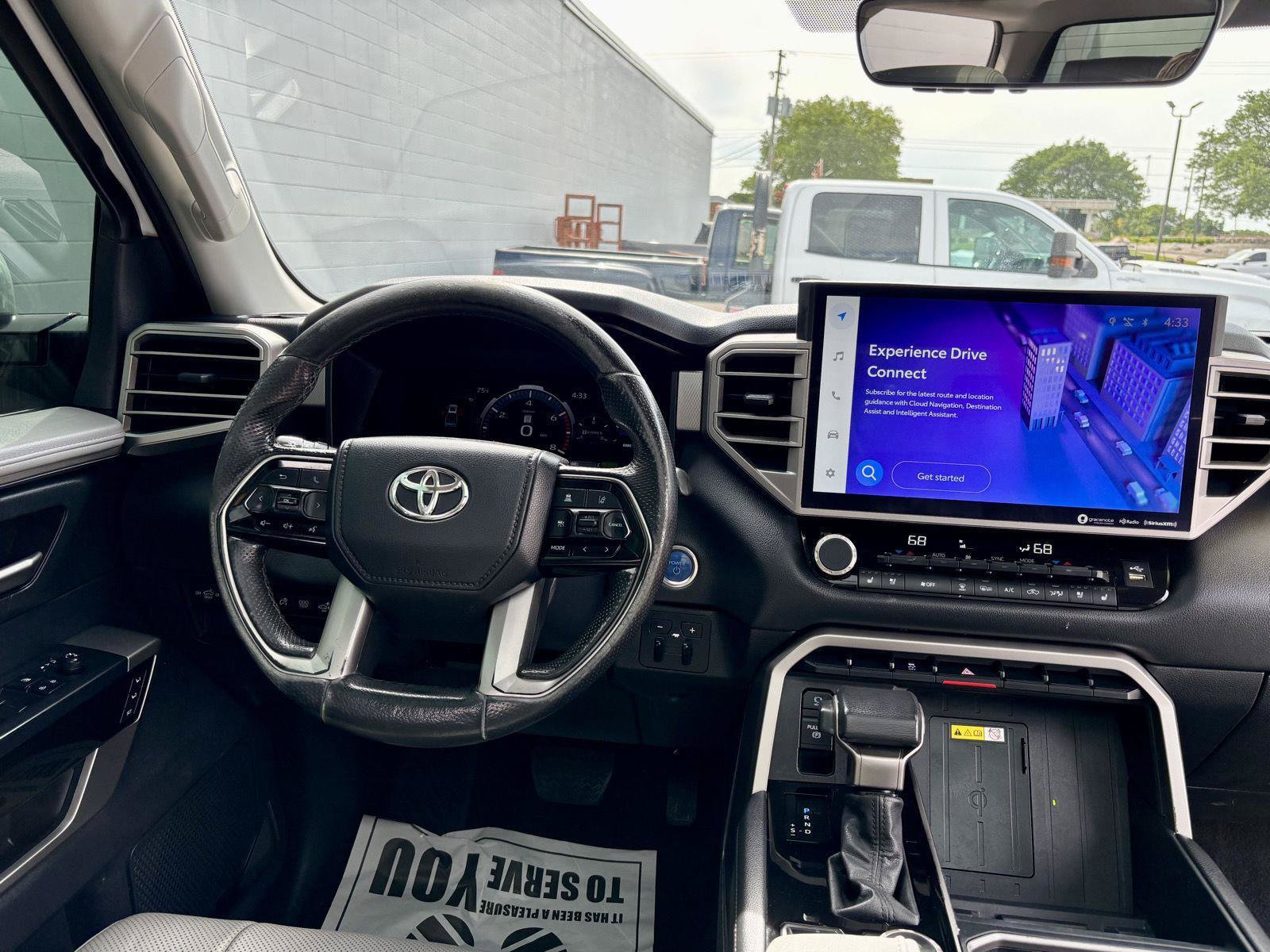 Used 2022 Toyota Tundra Limited w/ Power Package AWD/4WD image 8