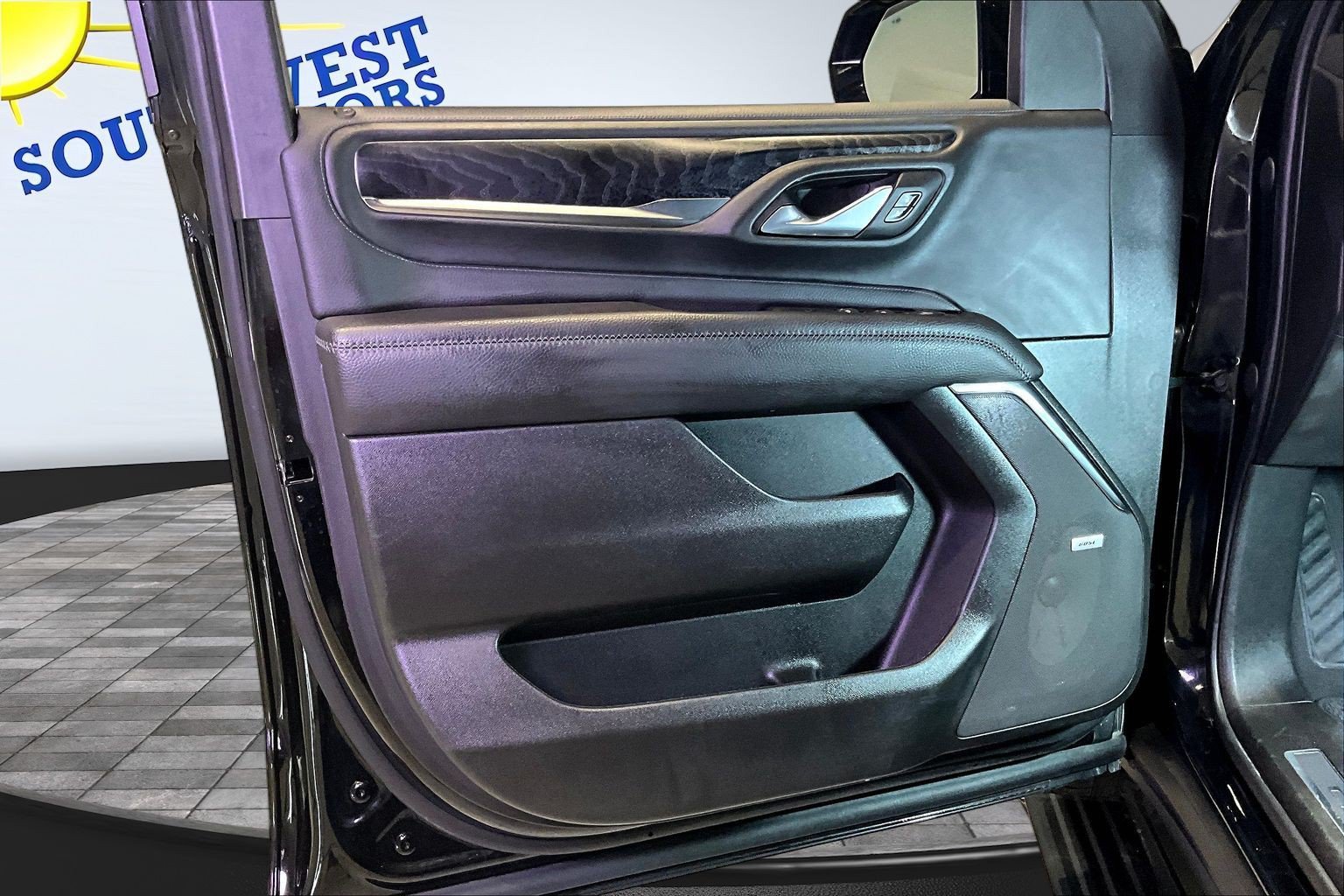 Used 2023 GMC Yukon XL Denali RWD image 20