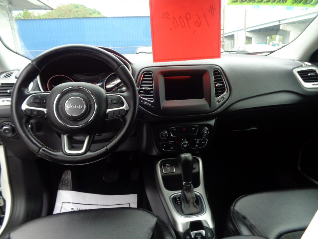 Used 2020 Jeep Compass Latitude image 11