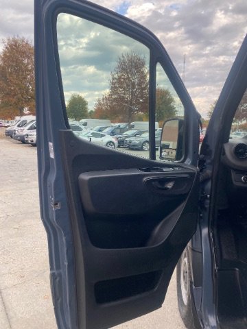 Used 2019 Mercedes-Benz Sprinter 170 image 26