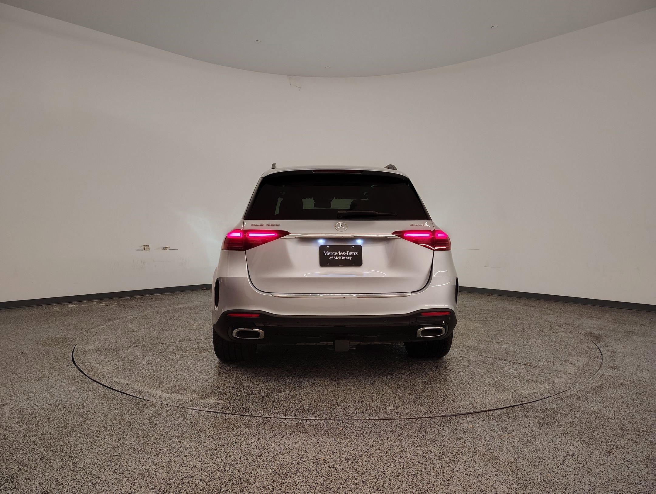 Used 2024 Mercedes-Benz GLE 450 4MATIC image 10