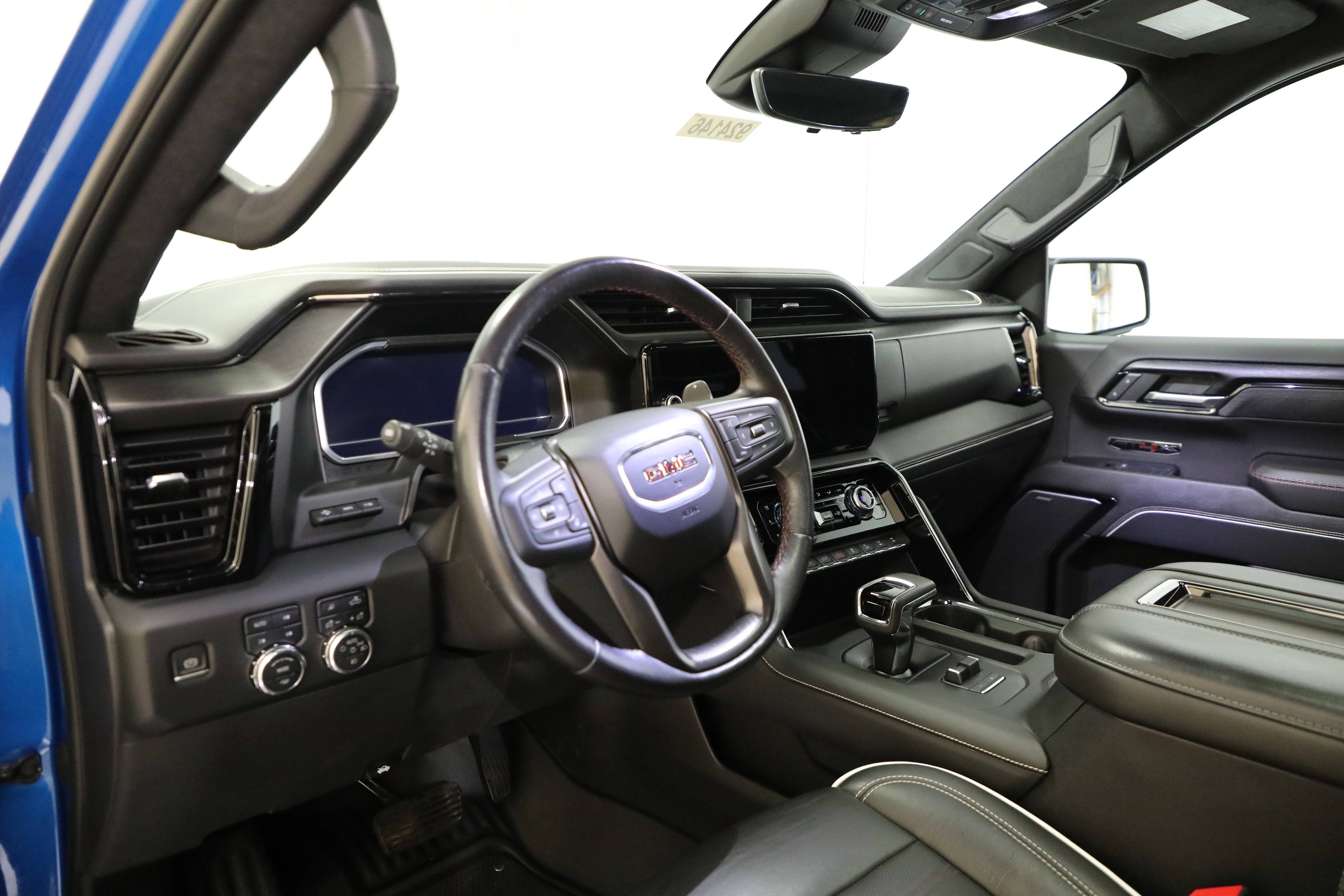 Used 2022 GMC Sierra 1500 AT4X image 10