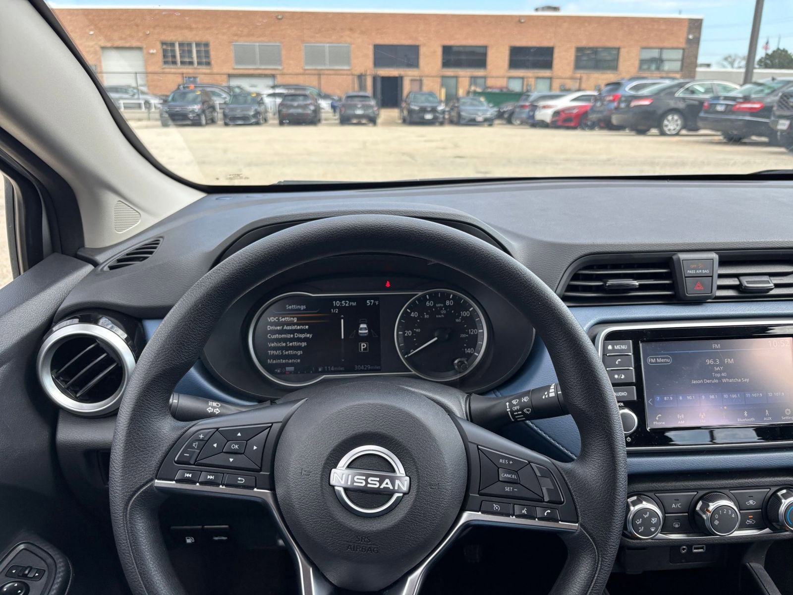 Used 2025 Nissan Versa SV FWD image 32