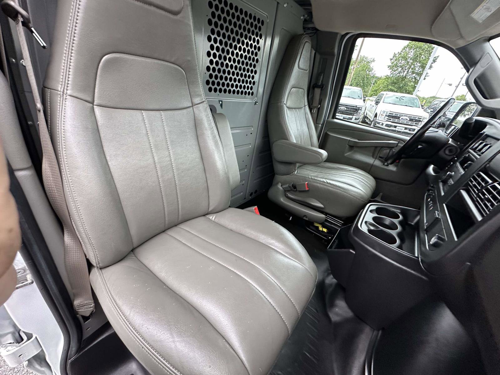 Used 2023 Chevrolet Express 2500 w/ Driver Convenience Package RWD image 22