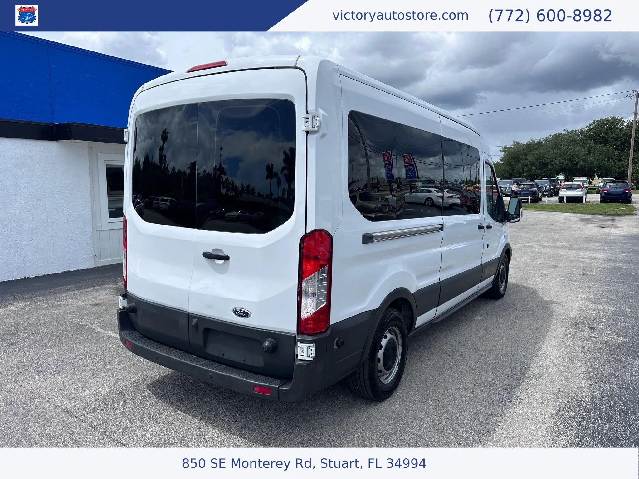 Used 2017 Ford Transit 350 XL RWD image 9