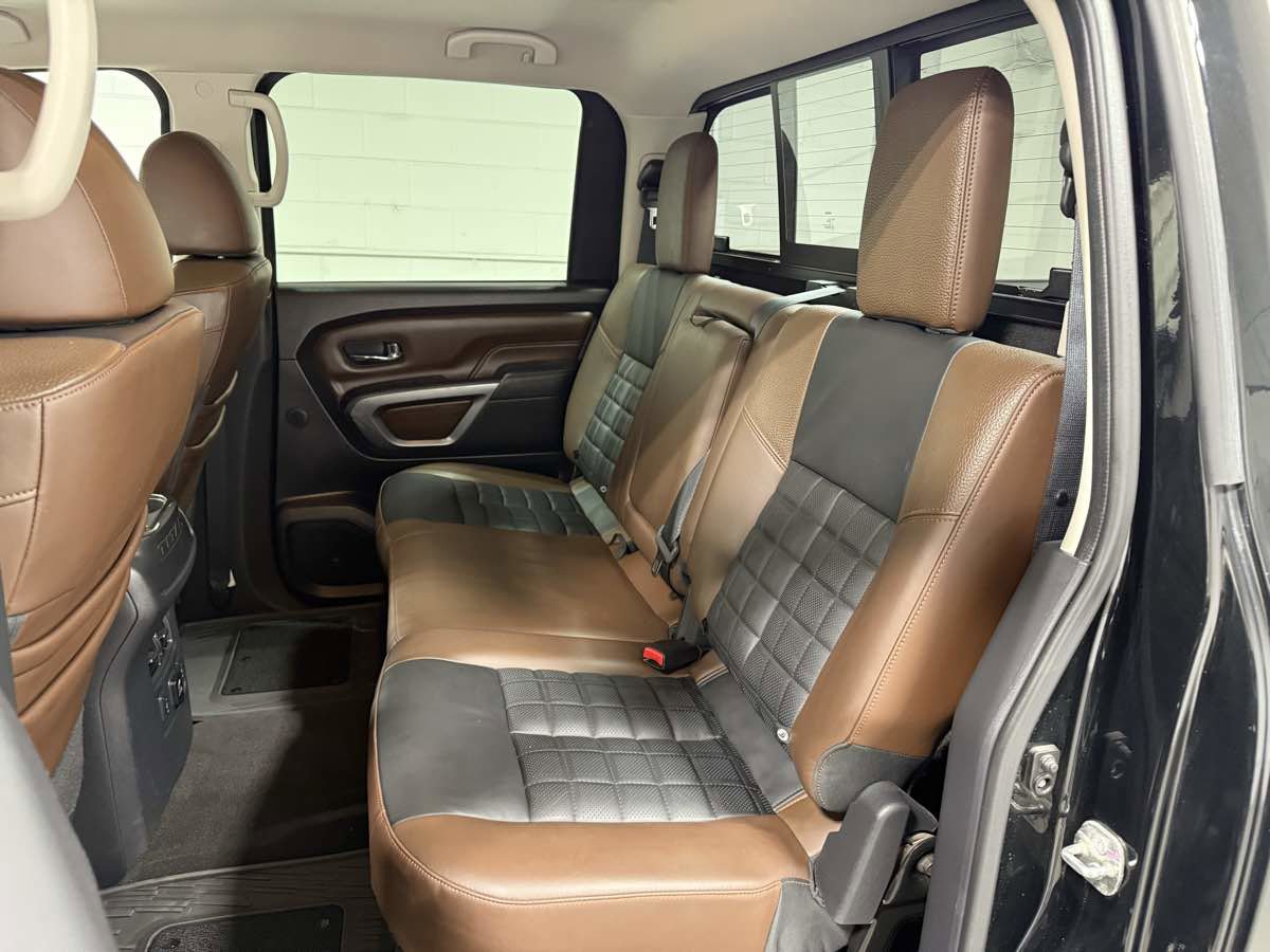 Used 2018 Nissan Titan Platinum Reserve w/ Platinum Utility Package AWD/4WD image 18