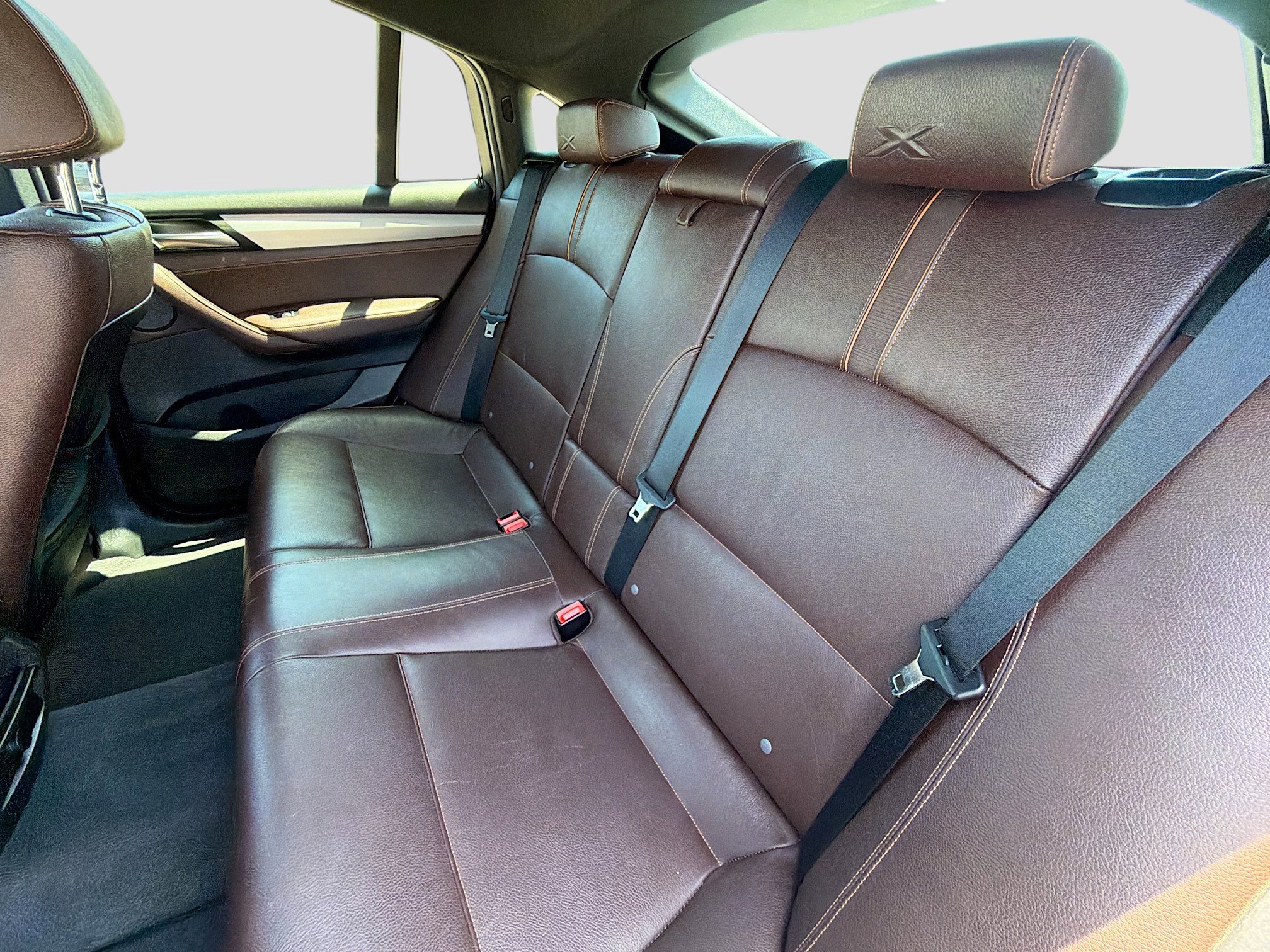 Used 2018 BMW X4 M40i image 21