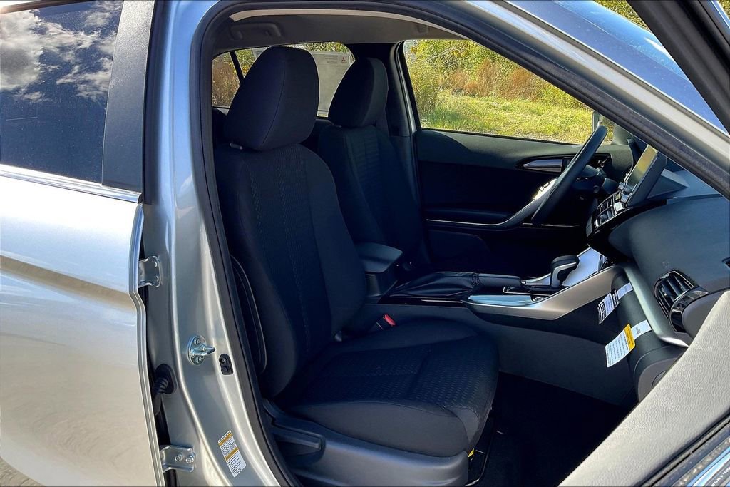New 2026 Mitsubishi Eclipse Cross LE image 8
