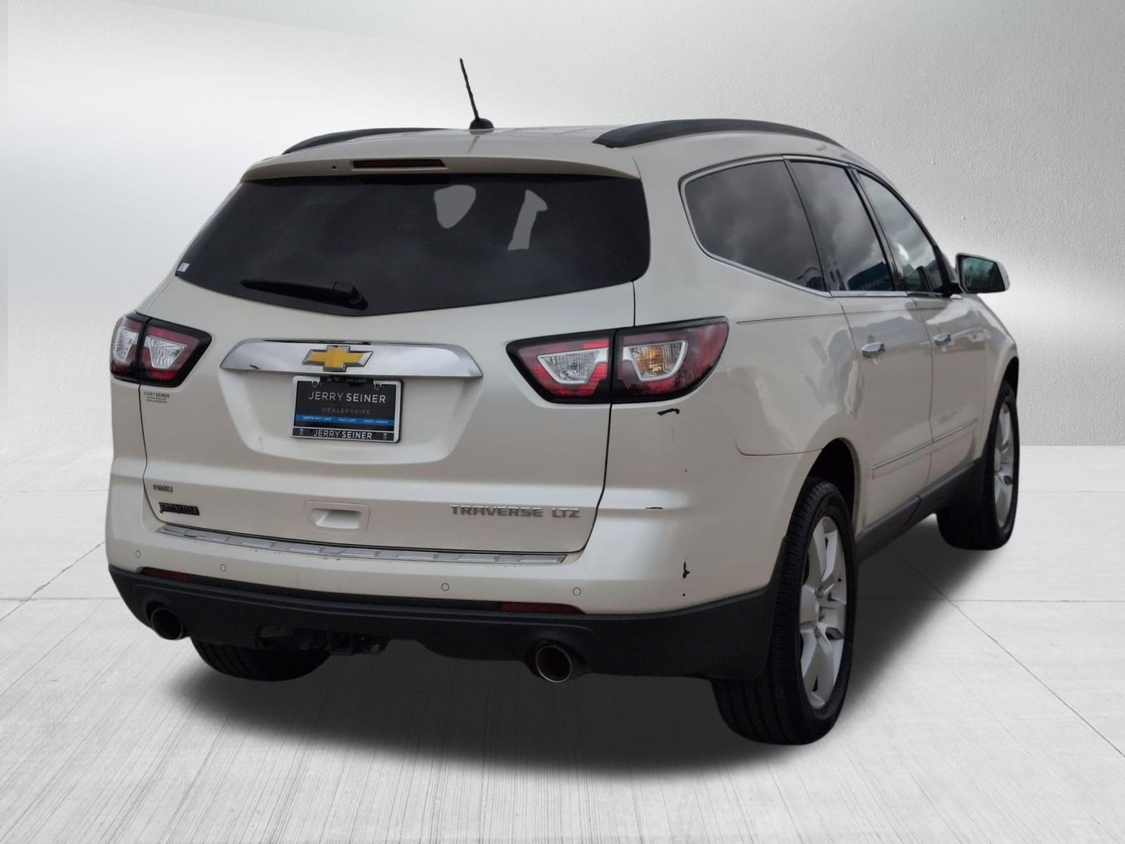 Used 2014 Chevrolet Traverse LTZ image 5